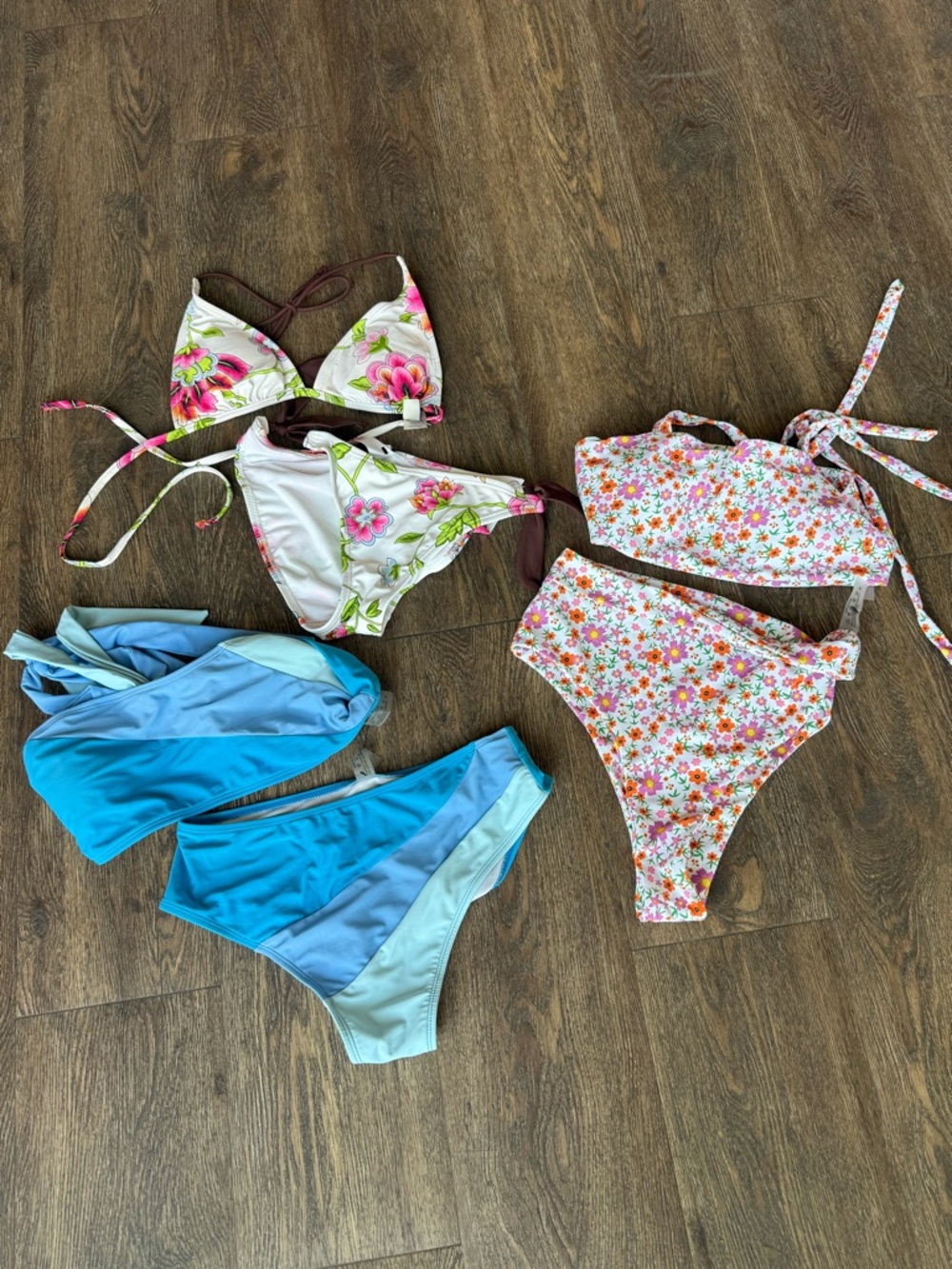 Floral & Blue Mix Women's Bikini lot Q20